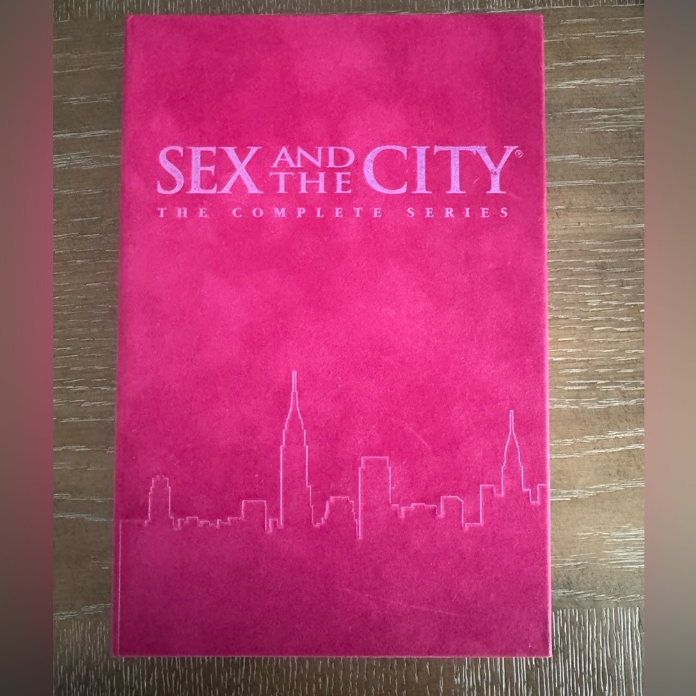 SEX AND THE CITY the complete series gift set.